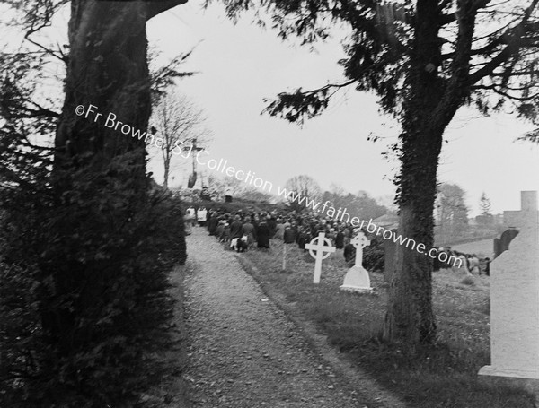 PRAYING FOR DEAD AT BALLYPOUSTA CEMETERY CANON HARMON & FR.T.COUNIHAN S.J.